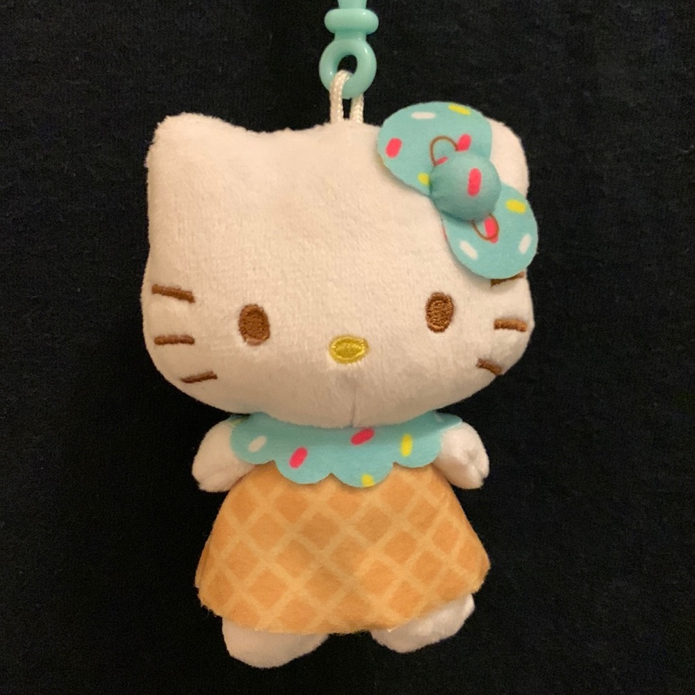 Hello Kitty ice cream waffle cone theme plush clip NWOT